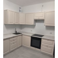 Модульная угловая кухня с филенкой Модульная угловая кухня с филенкой