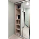 Шкаф купе в нишу с зеркалом 