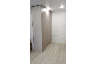 Шкаф с подсветкой в спальню