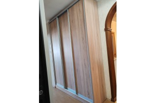 Трехстворчатый шкаф купе